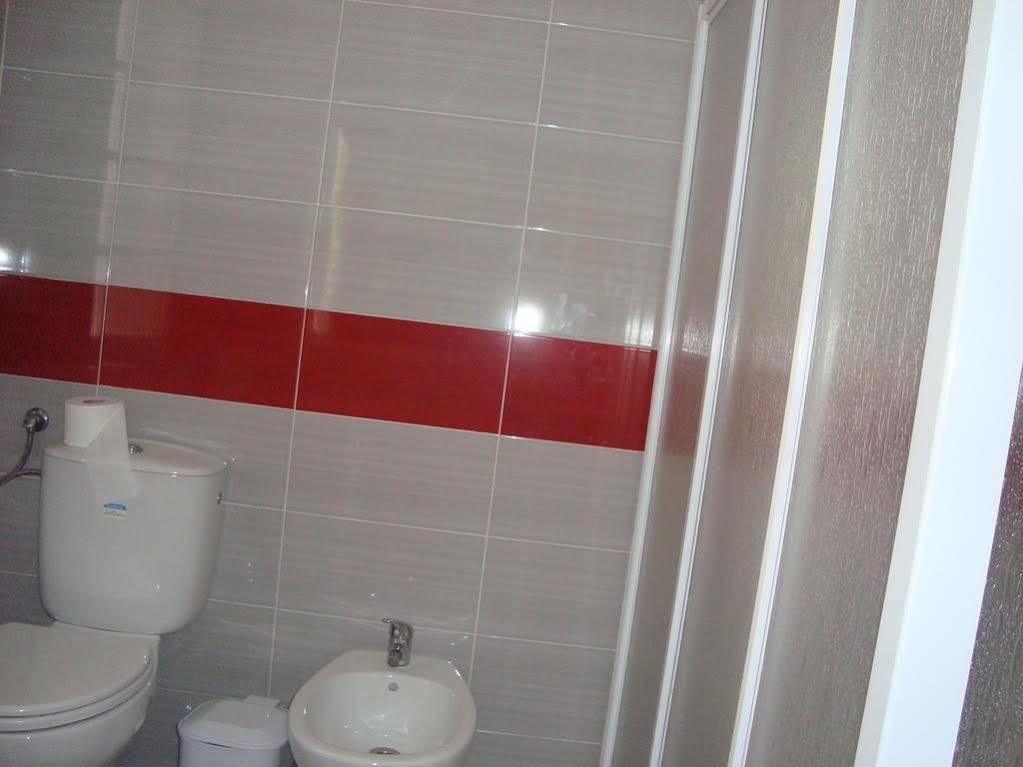 5 บิกัส Hotel อาเวโร ภายนอก รูปภาพ